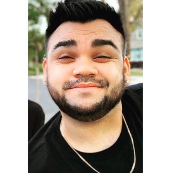 Poshmark profile picture for @patrik